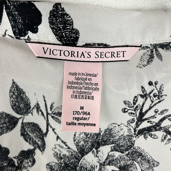 VICTORIA’S SECRET BUNDLE BRA 34C SATIN PAJAMA TOP VELVET RHINESTONE BAG - Picture 9 of 16